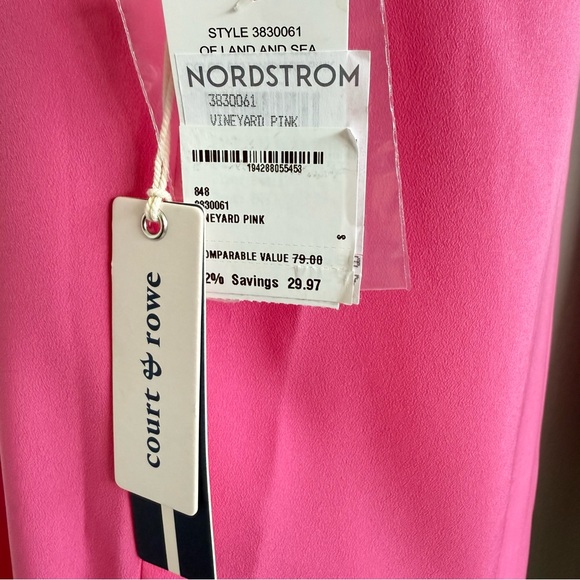 Court & Rowe Pink Sleeveless Button-Up Women's Top Size Small - Picture 6 of 9
